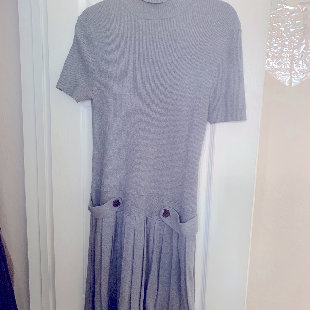 Gray short sleeves sweater dress